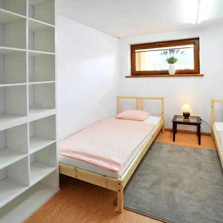 Βίλα Holiday Villa,
