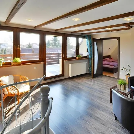 Βίλα Holiday Villa, *