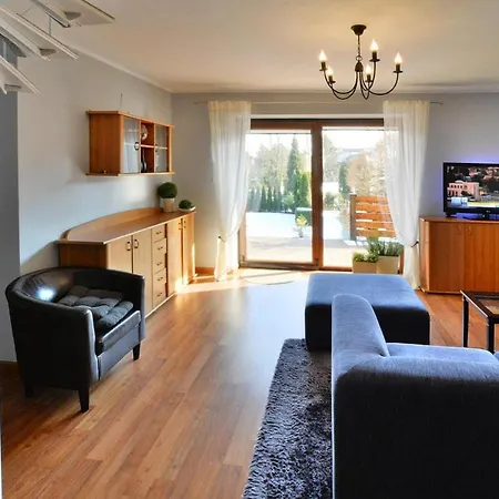 Holiday Villa, Villa *